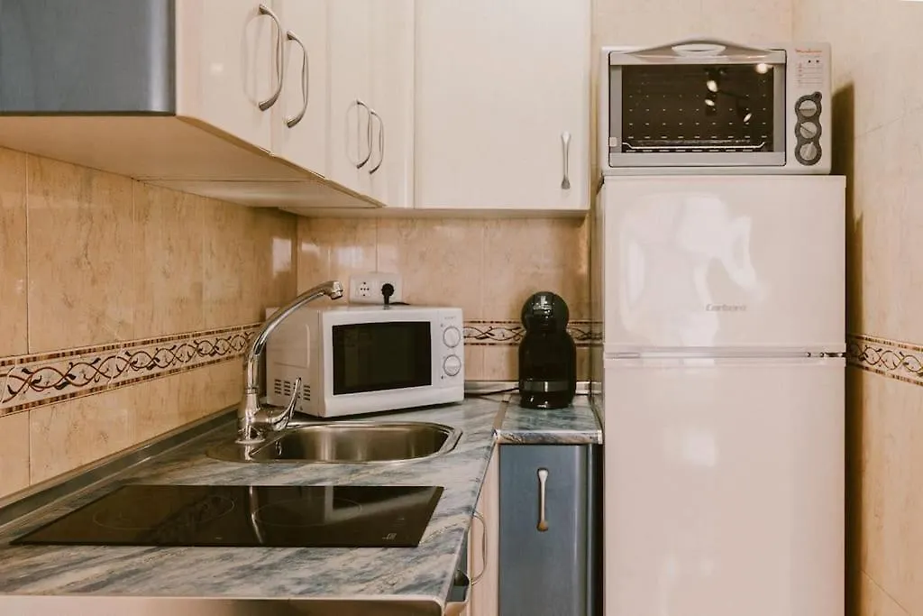 Apartamento Estudio En Torre Del Mar A 3 Minutos Andando De La Playa España